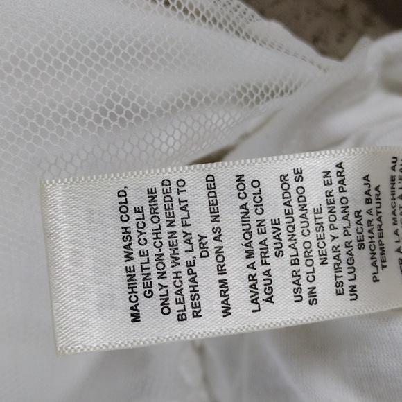 Chico's Cream Crochet Knit Tulle Overlay Round Neckline 3/4 Sleeve Pullover Top - Picture 6 of 12